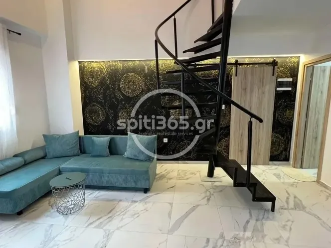 Πωλείται Ανακαινισμένο Επιπλωμένο Loft 59 τ.μ. –Νεάπολη, Ρήγα Φερραίου — φωτογραφία 2