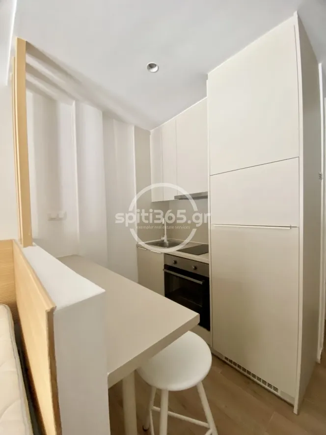 Ενοικιάζεται ανακαινισμένo studio στο Λευκό Πύργο. — φωτογραφία 2