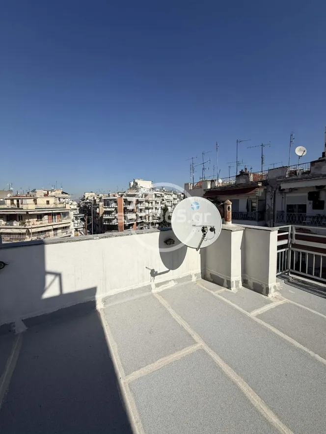 Στην Παναγία Φανερωμένη ΠΩΛΕΙΤΑΙ οικογενειακό διαμέρισμα — φωτογραφία 4