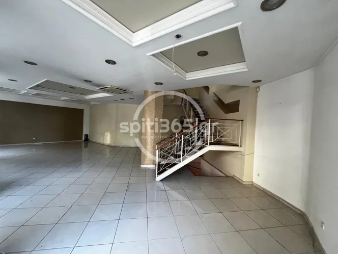 Επαγγελματικό Κατάστημα 215 τ.μ. στη Βούλγαρη — φωτογραφία 3
